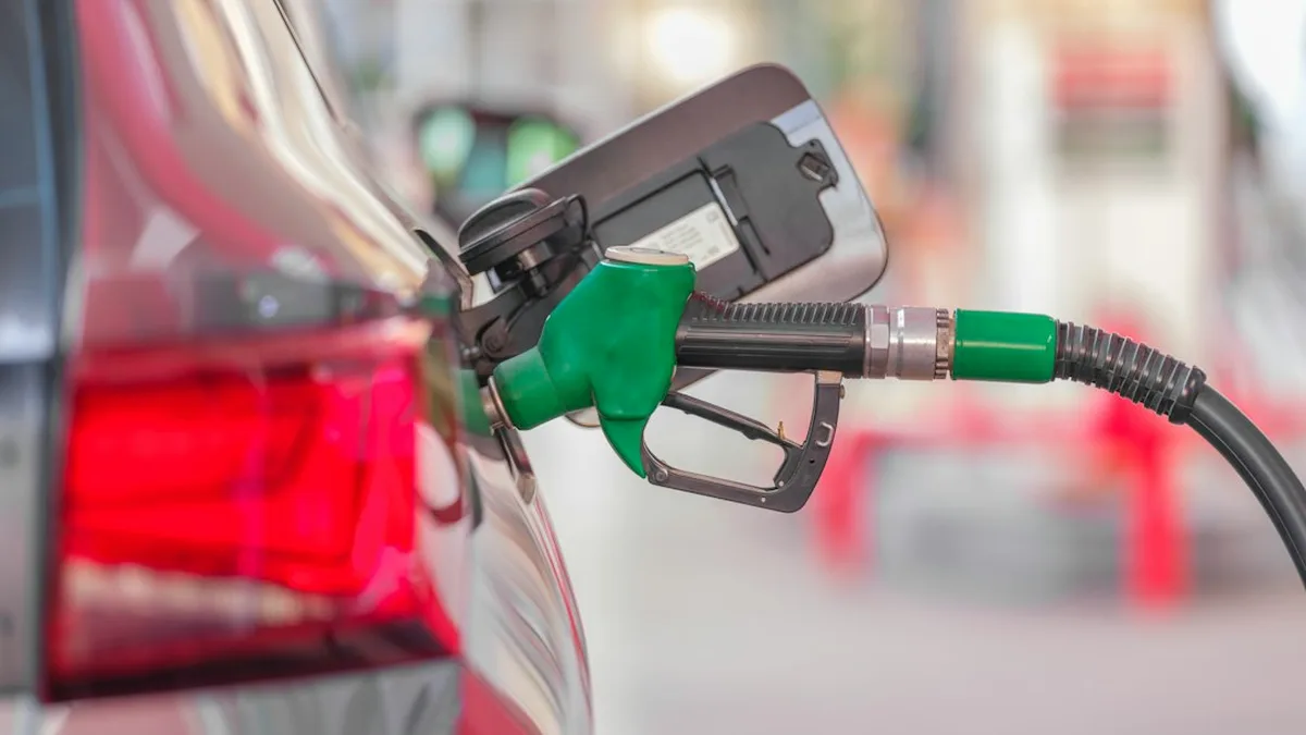 Jusqu'à combien de km peut rouler une voiture essence