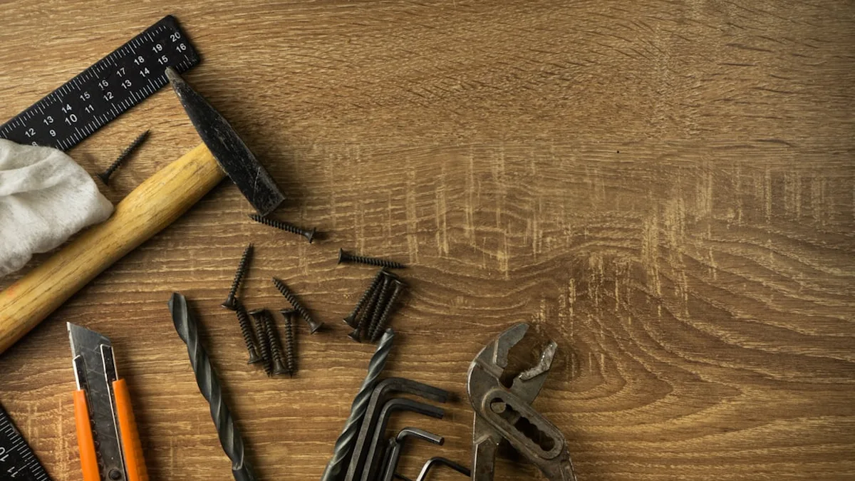 Les 10 outils de base pour bricoler à la maison