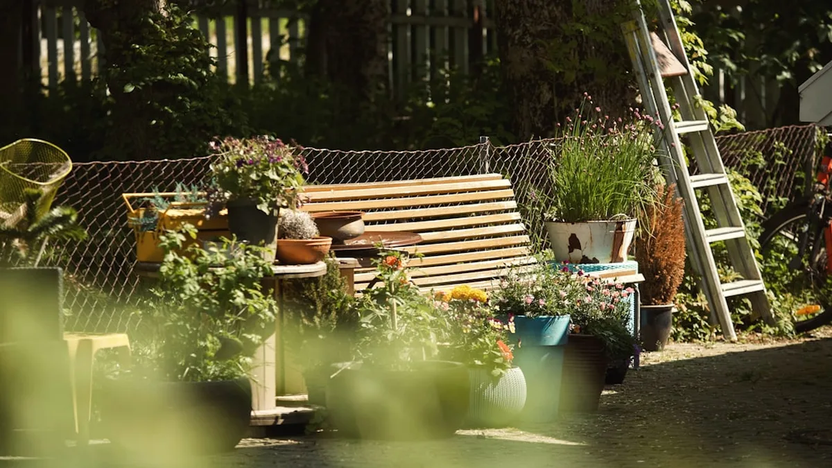 Potager en palette : carré potager surélevé en bois