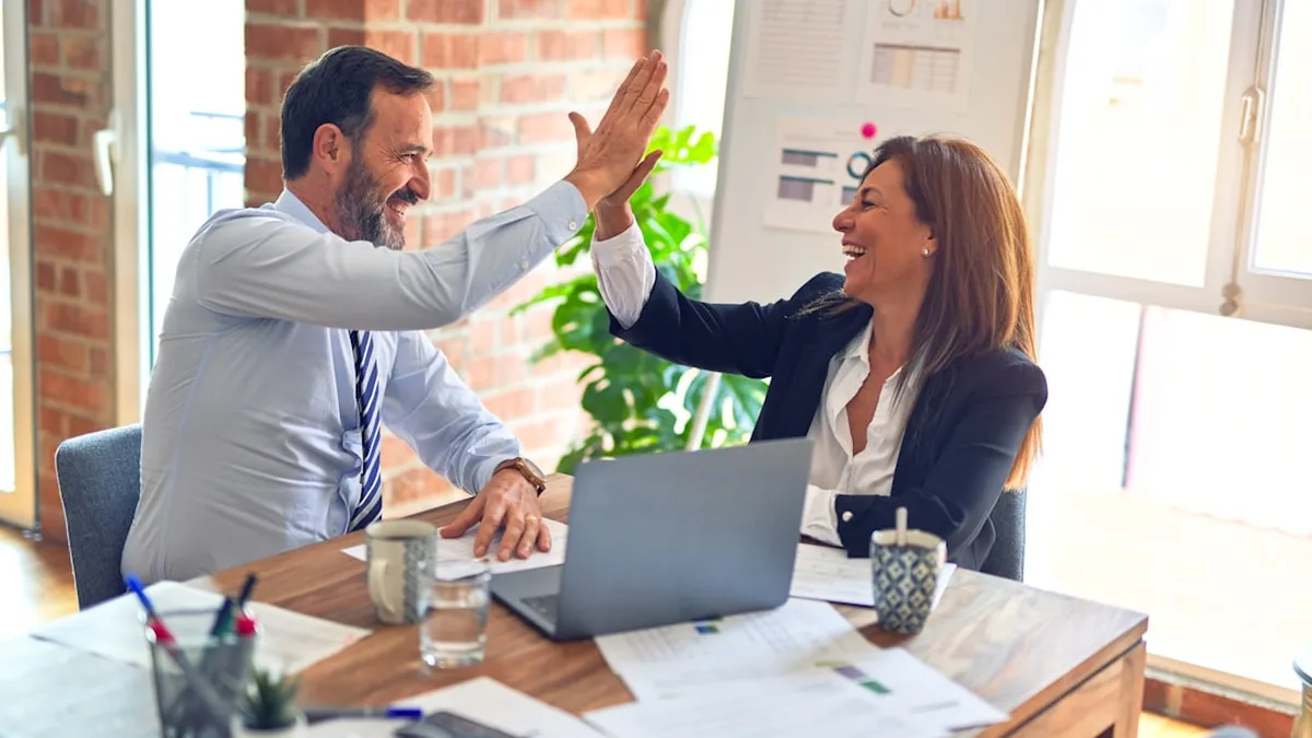 Trouver ses premiers clients : méthodes et conseils pour débuter